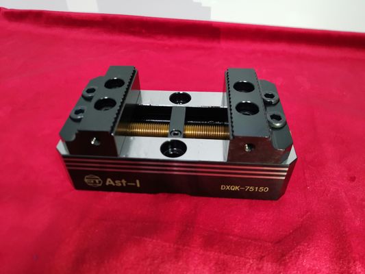 ম্যানুয়াল 5 Axis Dovetail Vise Precision CNC মিলিং ভাইস 75150