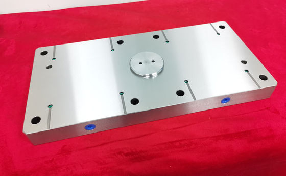 ইঞ্জিনিয়ারিং এবং মেডিকেল ইঞ্জিনিয়ারিংয়ের জন্য দীর্ঘস্থায়ী হোয়াইট অক্ষ আলো ফিক্সচার